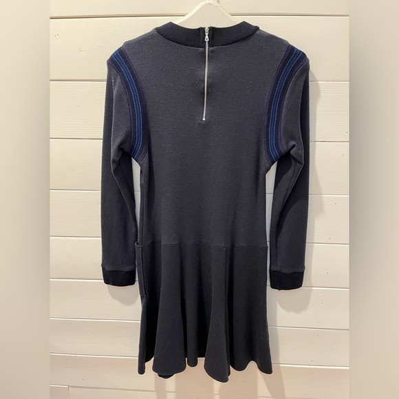 📍Lacoste long-sleeve wool dress – Size not labeled (estimated EU 38) - Picture 13 of 13